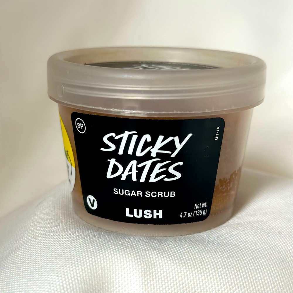 LUSH Sticky Dates Sugar Scrub